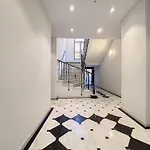 Nestor&jeeves - To Meet - Floor - Lejlighed