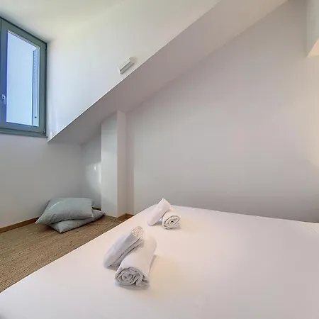 Nestor&jeeves - To Meet - Floor - Apartamento *