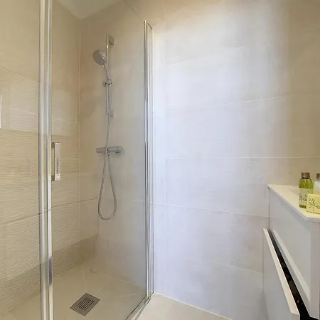 Nestor&jeeves - To Meet - Floor - Apartamento *